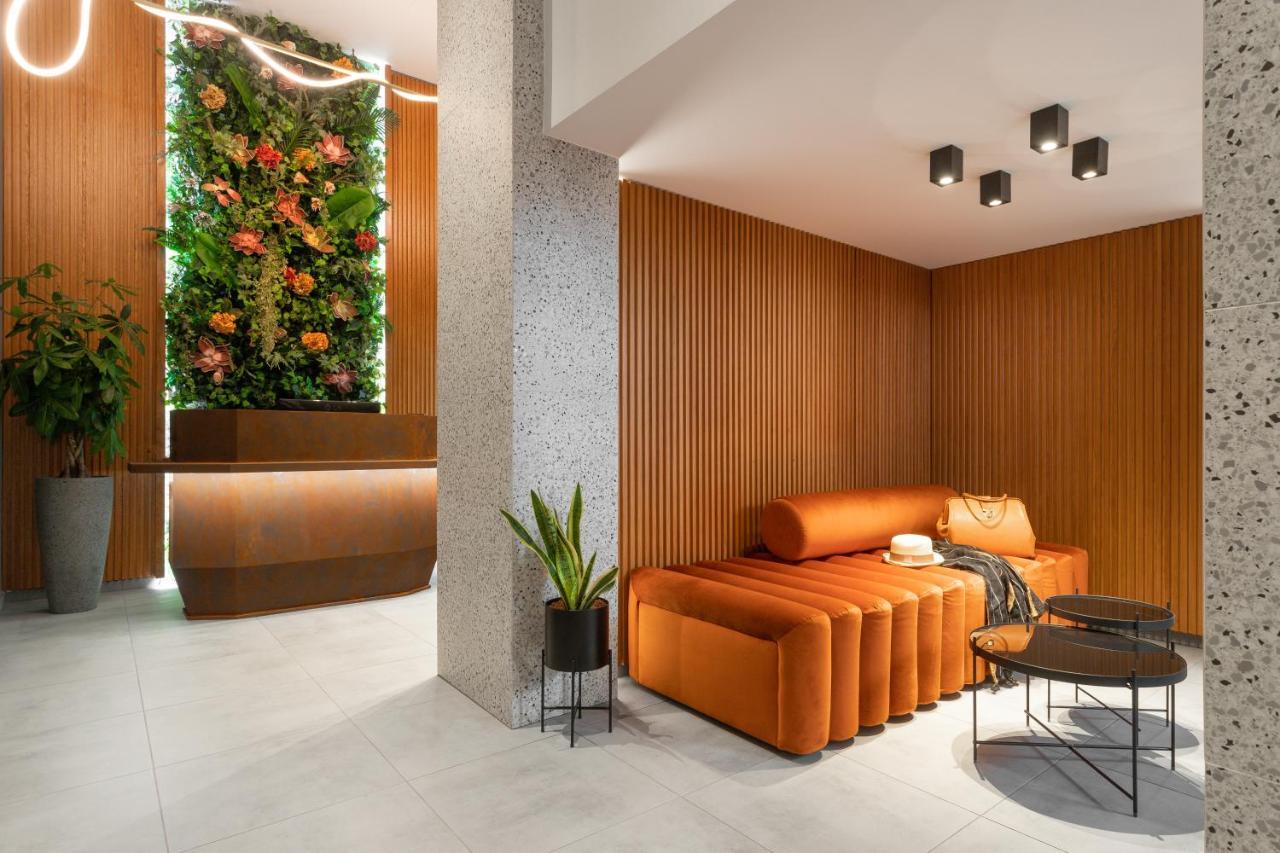 11 Enteka Acropolis Suites Atene Esterno foto