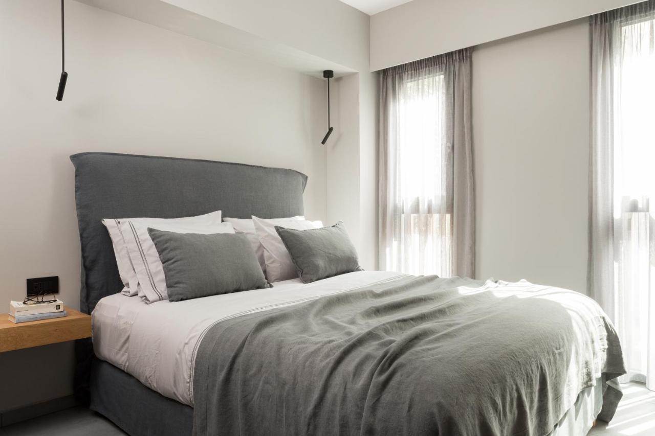 11 Enteka Acropolis Suites Atene Esterno foto