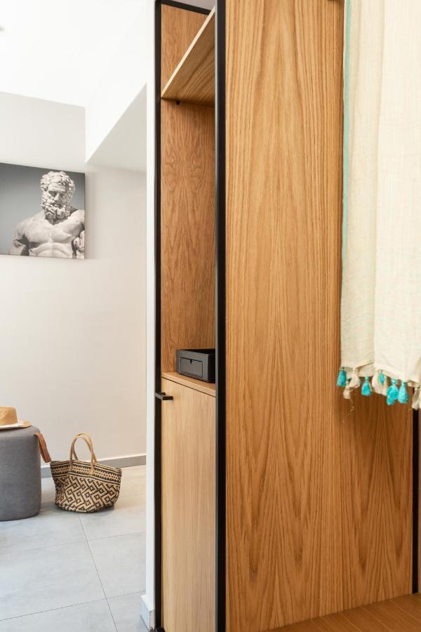 11 Enteka Acropolis Suites Atene Esterno foto
