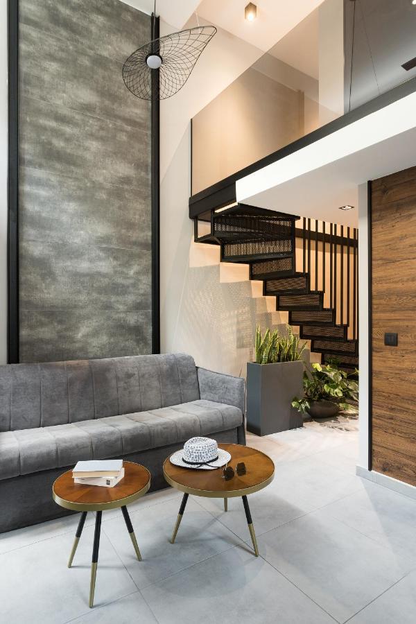 11 Enteka Acropolis Suites Atene Esterno foto