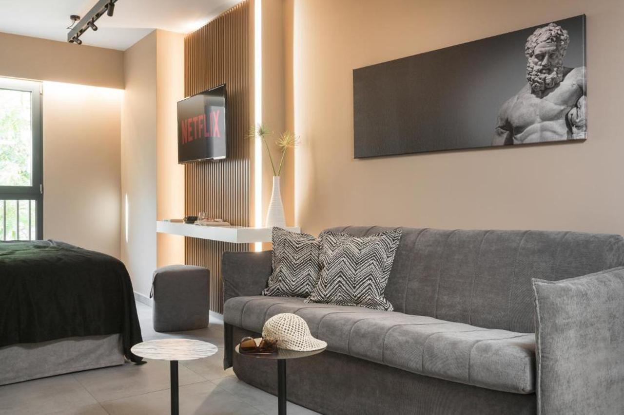 11 Enteka Acropolis Suites Atene Esterno foto